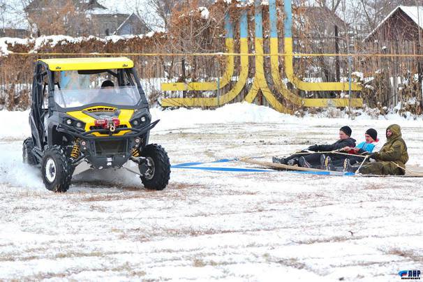 Местные получили непривычный для сегодняшнего Луганска экстремальный драйв Местные получили непривычный для сегодняшнего Луганска экстремальный драйв