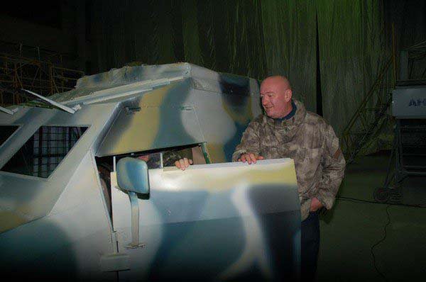 Украинские силовики получат импровизированный бронеавтомобиль от завода «Антонов» Украинские силовики получат импровизированный бронеавтомобиль от завода «Антонов»