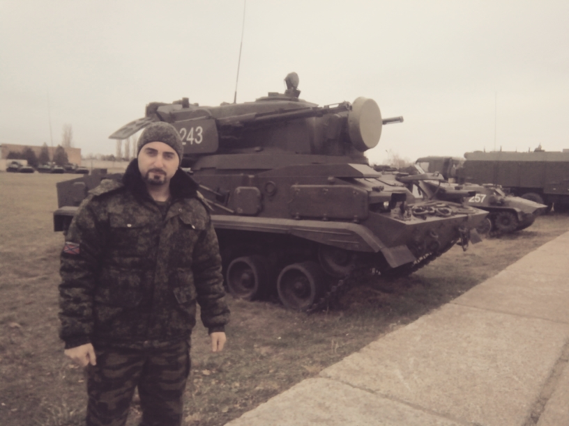 Ополченец с позывным "Ноябрь" сражается за Новороссию. Нужна помощь