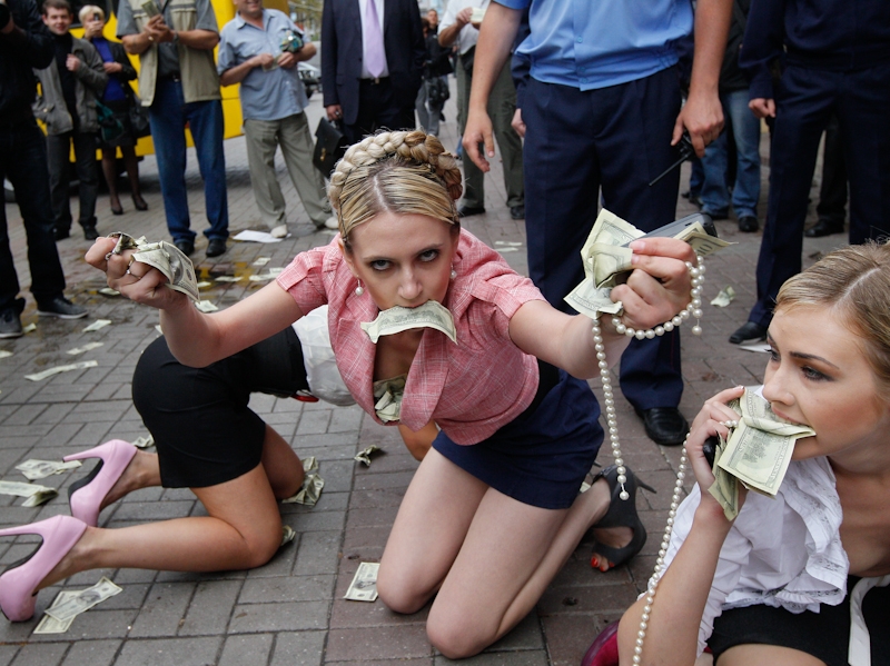 Обнищание, бунты, распад, — роковая цепочка событий для Украины Обнищание, бунты, распад, — роковая цепочка событий для Украины