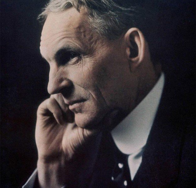 Рубль и мы (под ложным флагом «национальный») Рубль и мы (под ложным флагом «национальный»)