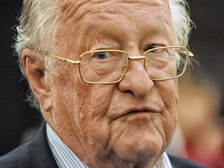 Виктор Геращенко: «На месте Набиуллиной я бы попросил пистолет и застрелился» Виктор Геращенко: «На месте Набиуллиной я бы попросил пистолет и застрелился»