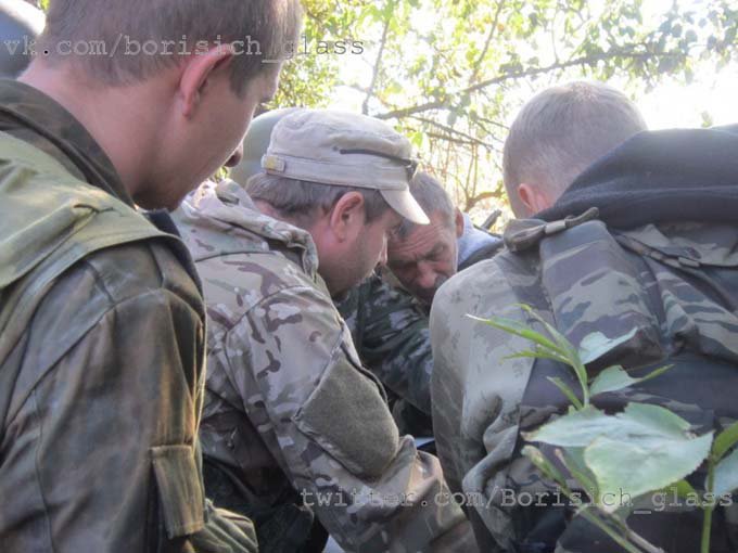 Он воевал, чтоб его детям не запрещали учить русский язык и не заставляли почитать фашистских выблюдков, — военкор Борисыч о Мебельщике Он воевал, чтоб его детям не запрещали учить русский язык и не заставляли почитать фашистских выблюдков, — военкор Борисыч о Мебельщике