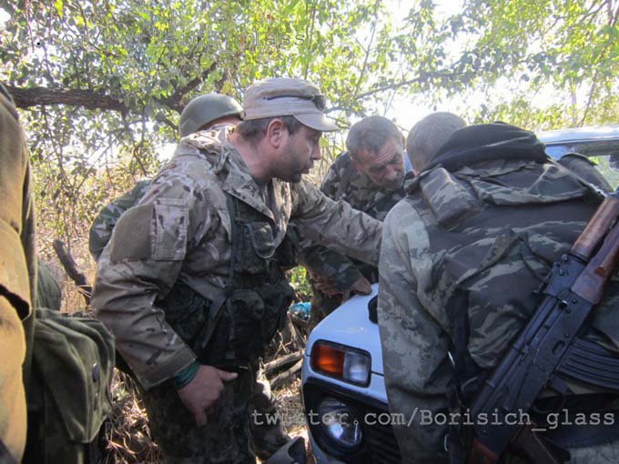 Он воевал, чтоб его детям не запрещали учить русский язык и не заставляли почитать фашистских выблюдков, — военкор Борисыч о Мебельщике Он воевал, чтоб его детям не запрещали учить русский язык и не заставляли почитать фашистских выблюдков, — военкор Борисыч о Мебельщике