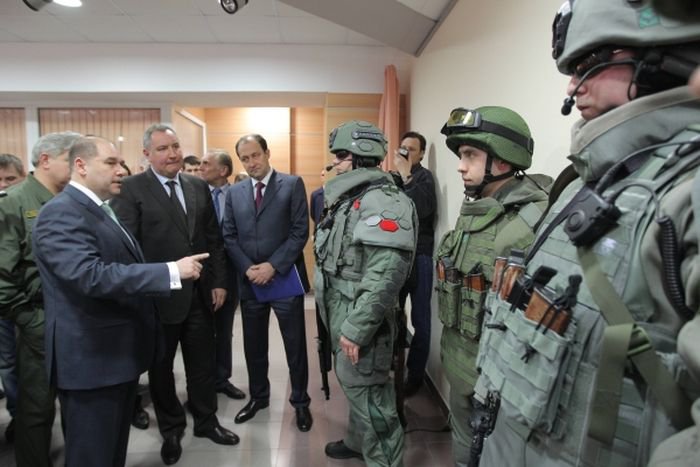 Новейшая российская боевая экипировка типа "Ратник" (фото) Новейшая российская боевая экипировка типа "Ратник" (фото)