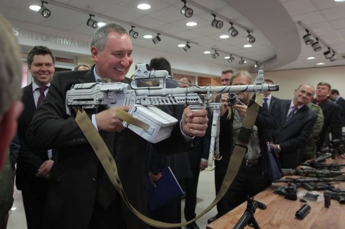 Новейшая российская боевая экипировка типа "Ратник" (фото) Новейшая российская боевая экипировка типа "Ратник" (фото)