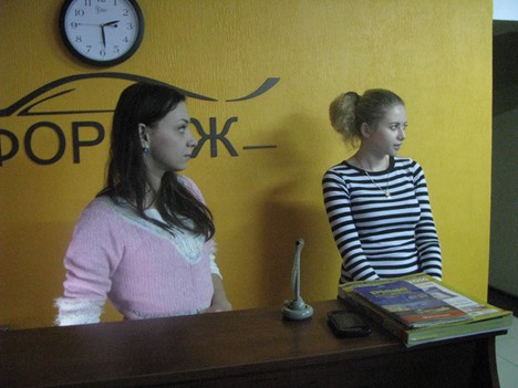 ФСБ опять лажает: Одесские прокуроры устроили дебош в Ровно с криками «Слава Путину!» ФСБ опять лажает: Одесские прокуроры устроили дебош в Ровно с криками «Слава Путину!»