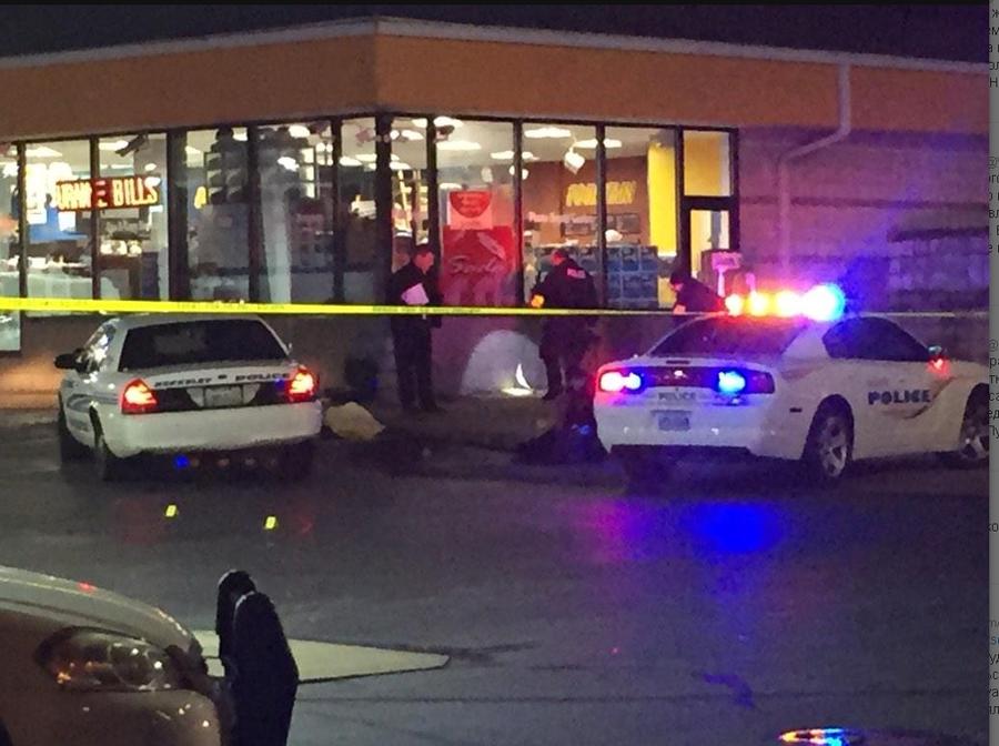 Опять... В американском Сент-Луисе полицейский застрелил темнокожего подростка Опять... В американском Сент-Луисе полицейский застрелил темнокожего подростка