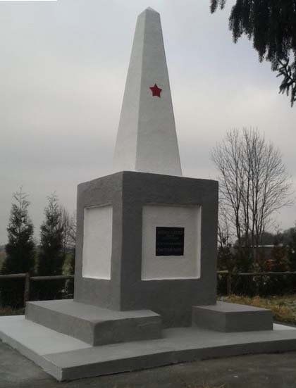 Патриотичные поляки отреставрировали памятник советским воинам Патриотичные поляки отреставрировали памятник советским воинам