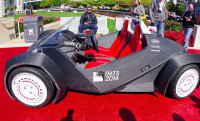 Познакомьтесь со Strati — первым в мире электромобилем, напечатанным на 3D-принтере