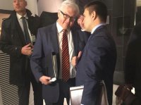 Глава МИД ФРГ пришёл к коллеге c Украины в галстуке цвета георгиевской ленты