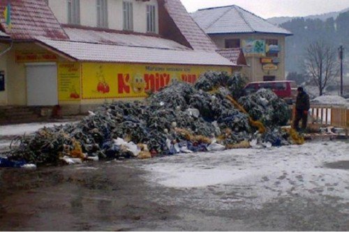 Плохие приметы для Галичины: сначала новогодняя елка упала, теперь сгорела Плохие приметы для Галичины: сначала новогодняя елка упала, теперь сгорела