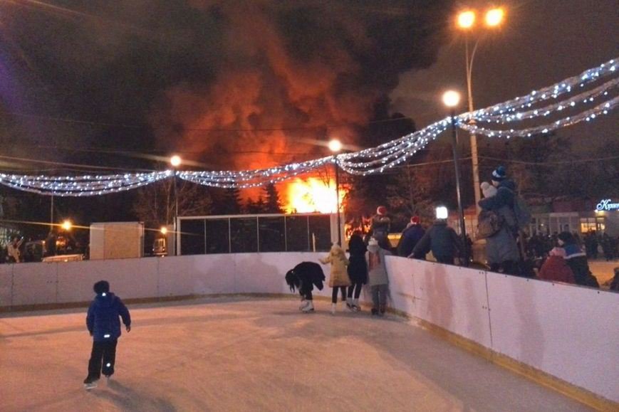 В саду Шевченко в Харькове прогремел взрыв В саду Шевченко в Харькове прогремел взрыв