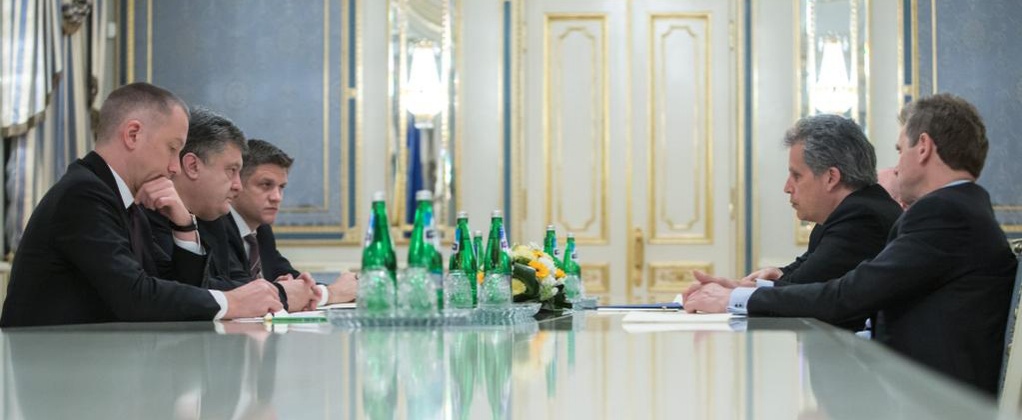 Илларионов: Дефолт в Украине практически неизбежен. Он наступит в конце января, максимум февраля 2015 года Илларионов: Дефолт в Украине практически неизбежен. Он наступит в конце января, максимум февраля 2015 года