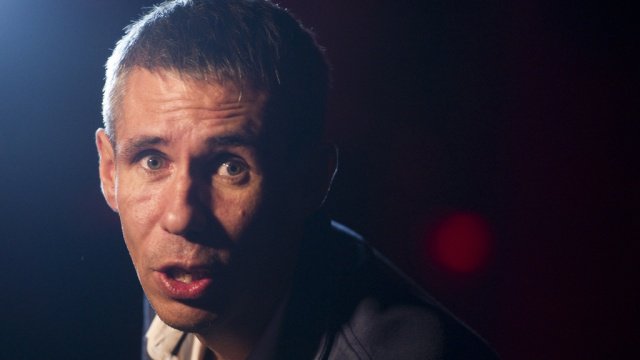 Киев объявил в розыск актера Панина и певицу Чичерину Киев объявил в розыск актера Панина и певицу Чичерину