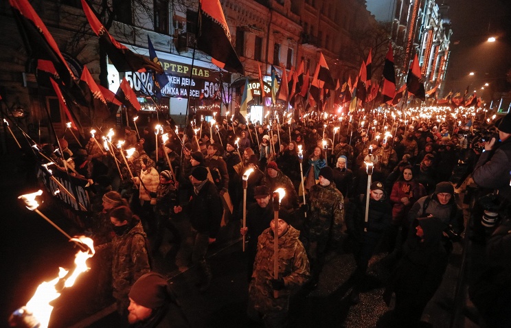 Президент Чехии сравнил шествие в Киеве с маршами нацистов в гитлеровской Германии Президент Чехии сравнил шествие в Киеве с маршами нацистов в гитлеровской Германии