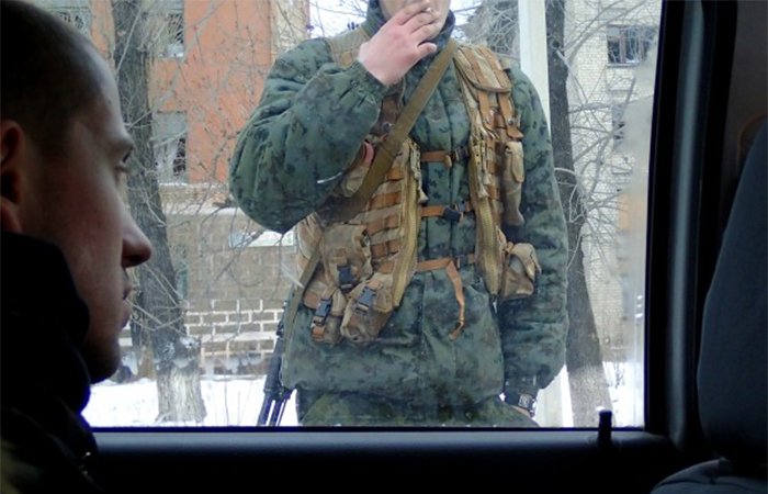 «Здесь люди! Не стреляйте!» «Здесь люди! Не стреляйте!»