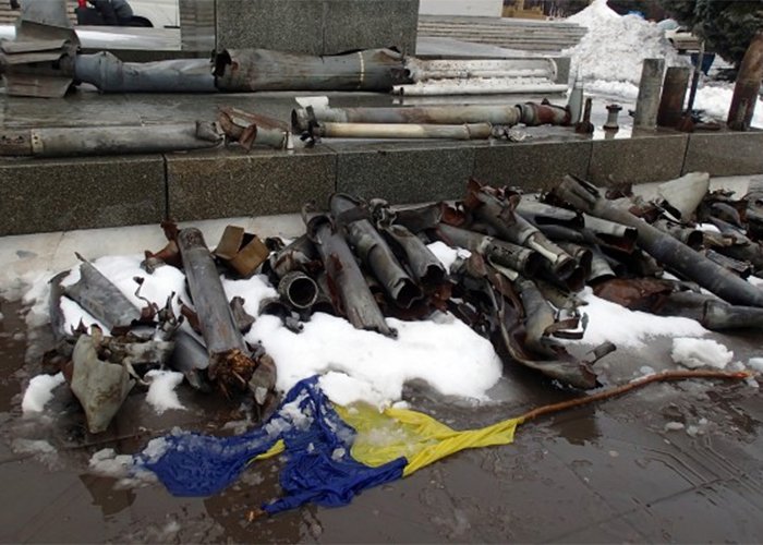 «Здесь люди! Не стреляйте!» «Здесь люди! Не стреляйте!»