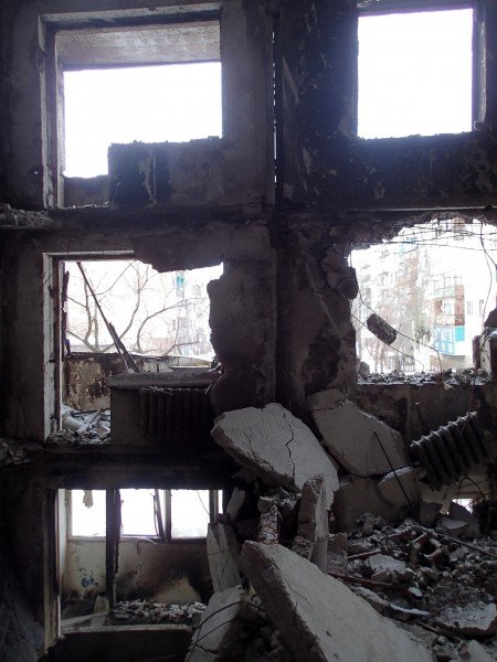 «Здесь люди! Не стреляйте!» «Здесь люди! Не стреляйте!»