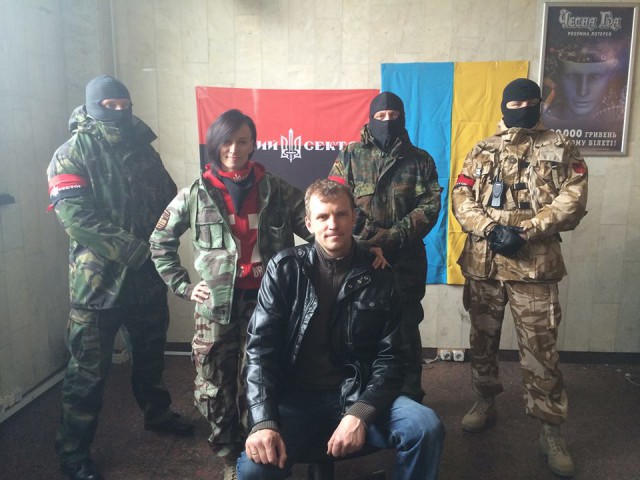 Нацистка из «Правого сектора» объявила украинский «Интер» "каналом оккупанта" Нацистка из «Правого сектора» объявила украинский «Интер» "каналом оккупанта"