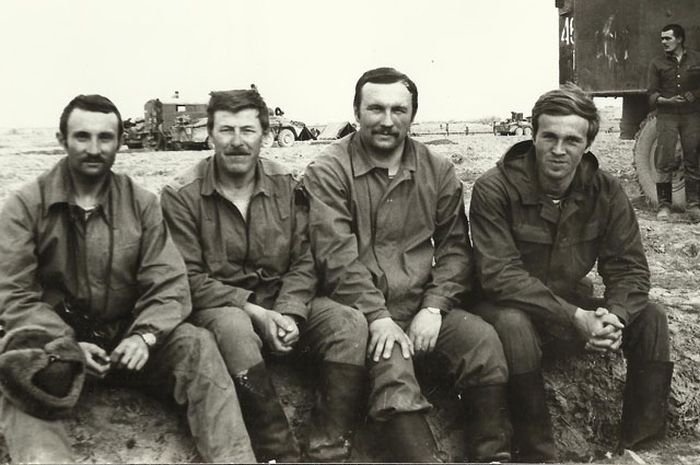 Александр Солуянов - прототип героя песни Комбат группы "Любэ" Александр Солуянов - прототип героя песни Комбат группы "Любэ"