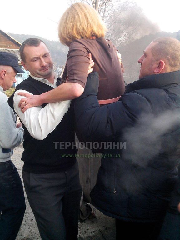 Мусорная люстрация шагает по стране 17-01-2015 Мусорная люстрация шагает по стране 17-01-2015