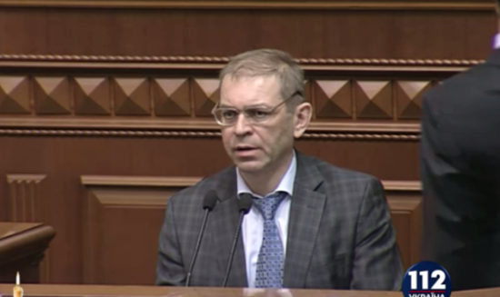 Аэропорт сейчас уже не имеет никакого значения (Пашинский) Аэропорт сейчас уже не имеет никакого значения (Пашинский)