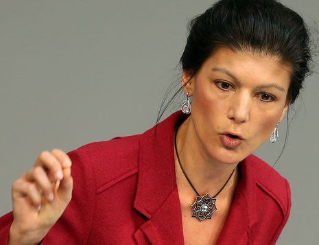 В ФРГ возмущены отказом поляков пригласить Путина на церемонию в Освенцим В ФРГ возмущены отказом поляков пригласить Путина на церемонию в Освенцим