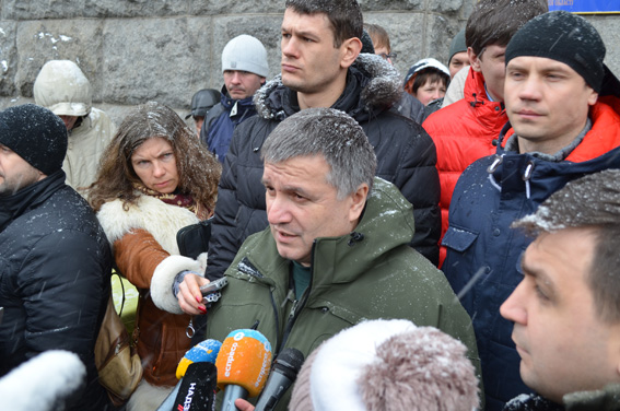 В соцсетях появилось имя снайпера, стрелявшего в "Небесную сотню"