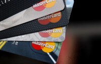 MasterCard уведомила о снижении в два раза стоимости обслуживания операций в РФ