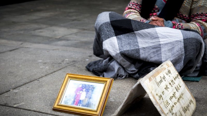 Властит Норвегии намерены запретить попрошайничество Властит Норвегии намерены запретить попрошайничество