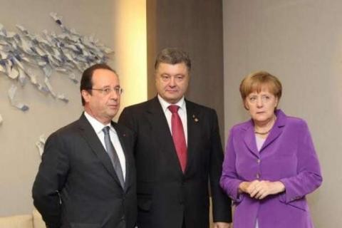 Меркель и Олланд предложили Порошенко последний шанс спасти Украину Меркель и Олланд предложили Порошенко последний шанс спасти Украину