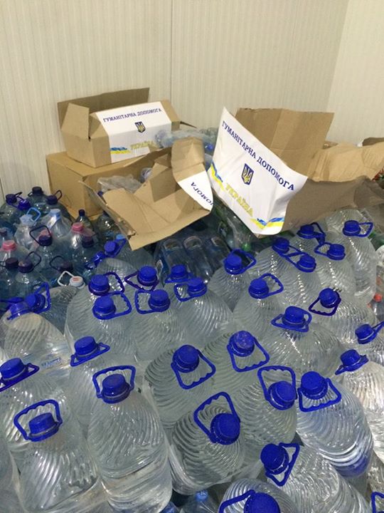 В Мариуполе нашли 40 тонн сгнивших овощей из украинской гумпомощи В Мариуполе нашли 40 тонн сгнивших овощей из украинской гумпомощи