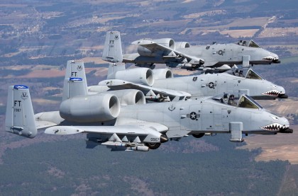 Американцы перебрасывают в Восточную Европу штурмовики А-10 Американцы перебрасывают в Восточную Европу штурмовики А-10