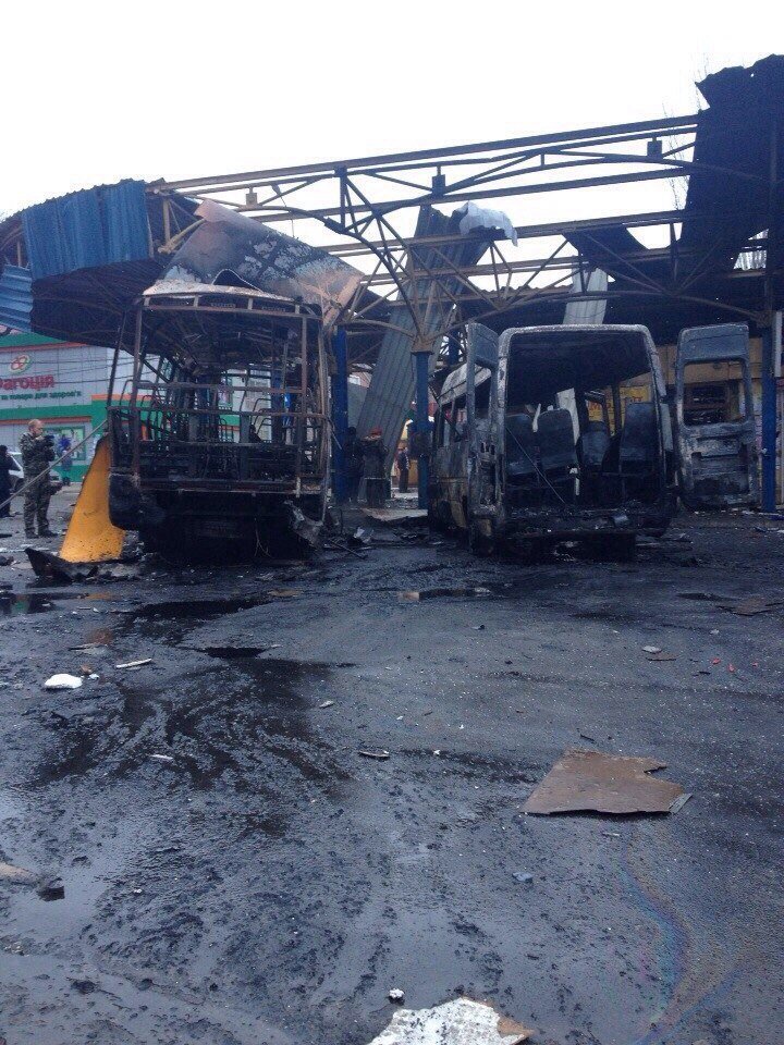 Себя сжигает Украина – горит неправедным огнём! 