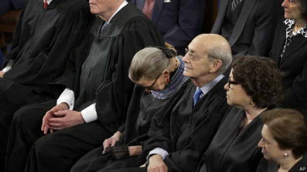 Судья Верховного суда США была пьяна во время речи Обамы Судья Верховного суда США была пьяна во время речи Обамы