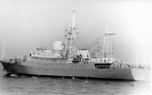 Вашингтон не знает, что делать с российским кораблем-разведчиком у Флориды Вашингтон не знает, что делать с российским кораблем-разведчиком у Флориды