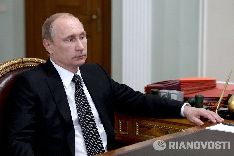 На подпись Путину представлен договор о союзничестве с Южной Осетией На подпись Путину представлен договор о союзничестве с Южной Осетией