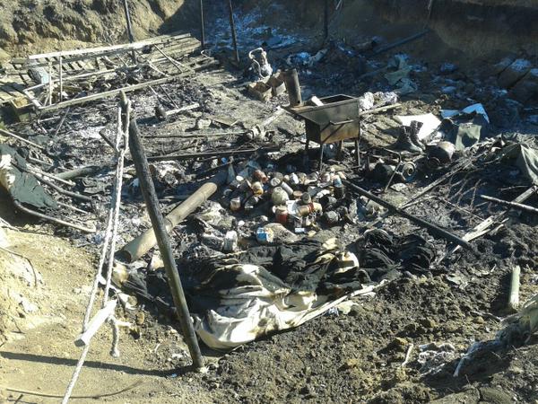 Плановый отход укрофашистов в фотографиях (18+) Плановый отход укрофашистов в фотографиях (18+)