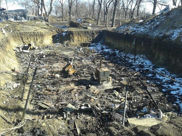 Плановый отход укрофашистов в фотографиях (18+) Плановый отход укрофашистов в фотографиях (18+)