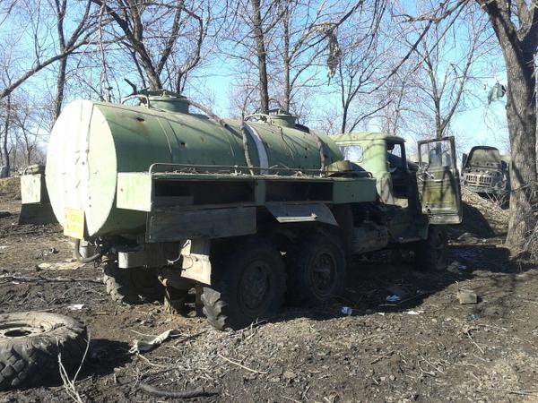 Плановый отход укрофашистов в фотографиях (18+) Плановый отход укрофашистов в фотографиях (18+)