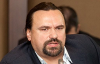 Запрещая русское, помогаешь ему /А. Чаленко/