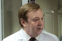 Ведущему онкологу Украины сообщили об увольнении непосредственно в операционной