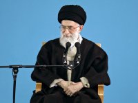 Хаменеи: Иран может ввести ответные санкции против Запада 