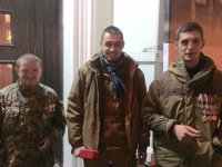 Моторолу и Гиви за боевые заслуги наградили высшим орденом - Звездой Героя!