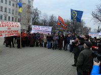 Работники Южмаша грозятся приехать в Киев выбивать долги по зарплате