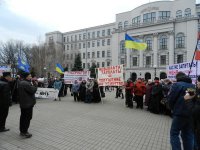 Работники Южмаша грозятся приехать в Киев выбивать долги по зарплате