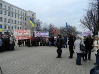 Работники Южмаша грозятся приехать в Киев выбивать долги по зарплате