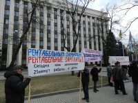 Работники Южмаша грозятся приехать в Киев выбивать долги по зарплате