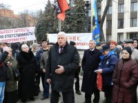 Работники Южмаша грозятся приехать в Киев выбивать долги по зарплате